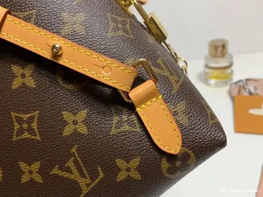 Aaa replica bags LOUIS BACKPACK VUITTON 0525
